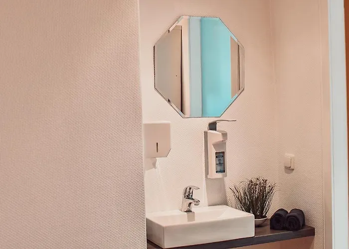 Herkules - Privates Zwei Am Waldrand Mit 2x Smart Tv Und Kostenlosen Parkplätzen Apartment *