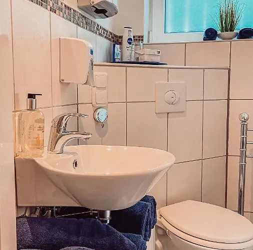 Herkules - Privates Am Waldrand Mit Smart Tv Und Kostenlosen Parkplaetzen